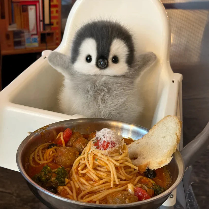 🟨🐧Pippin – lebensechtes Pinguin-Plüschtier – Ihr entzückender arktischer Begleiter